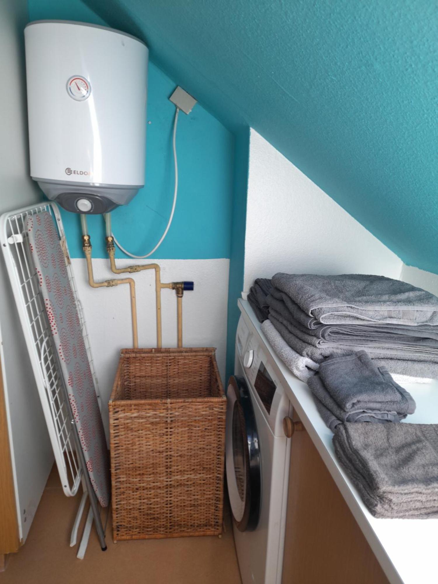 Apartment & Boat Sindal